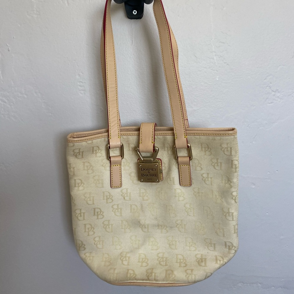 Vintage Dooney and Bourke Purse